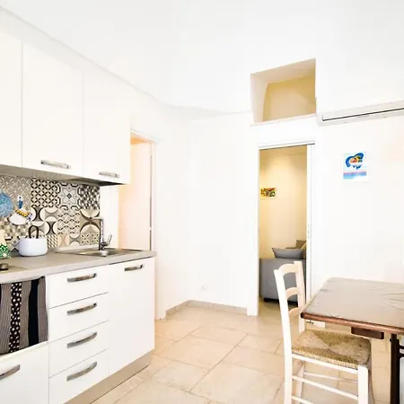 Apartment La Casetta Di Nonna Luccia By Rentbeat Ostuni