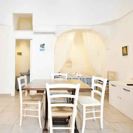 Apartment La Casetta Di Nonna Luccia By Rentbeat Ostuni